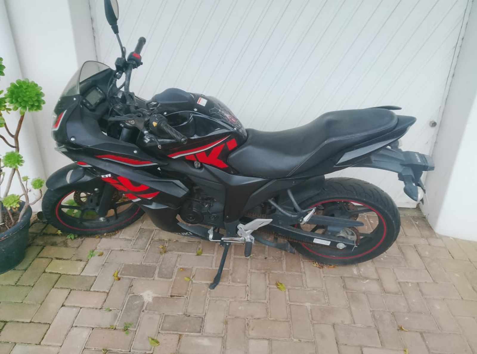 GSX 150F