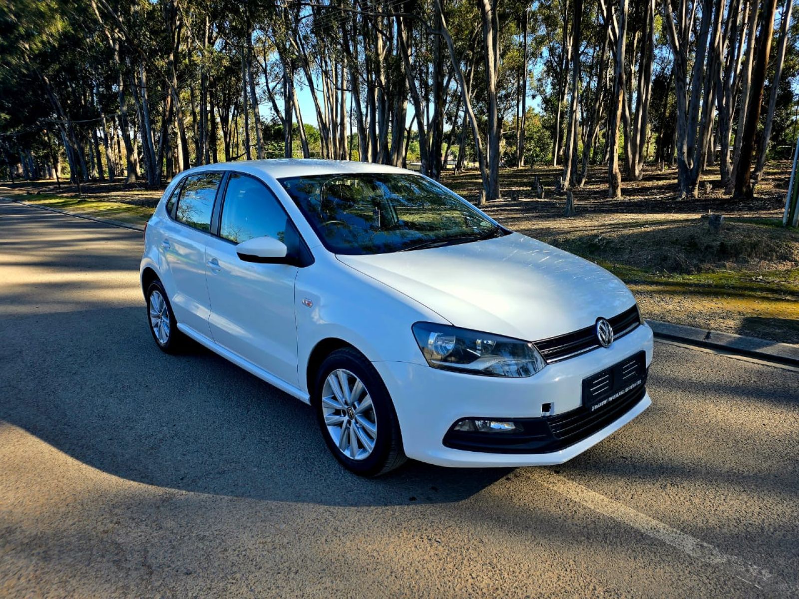 POLO VIVO 1.6 HIGHLINE (5DR)